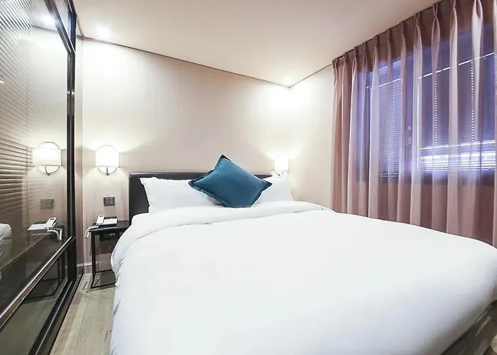 Sillim Dominique Hotel 3*
